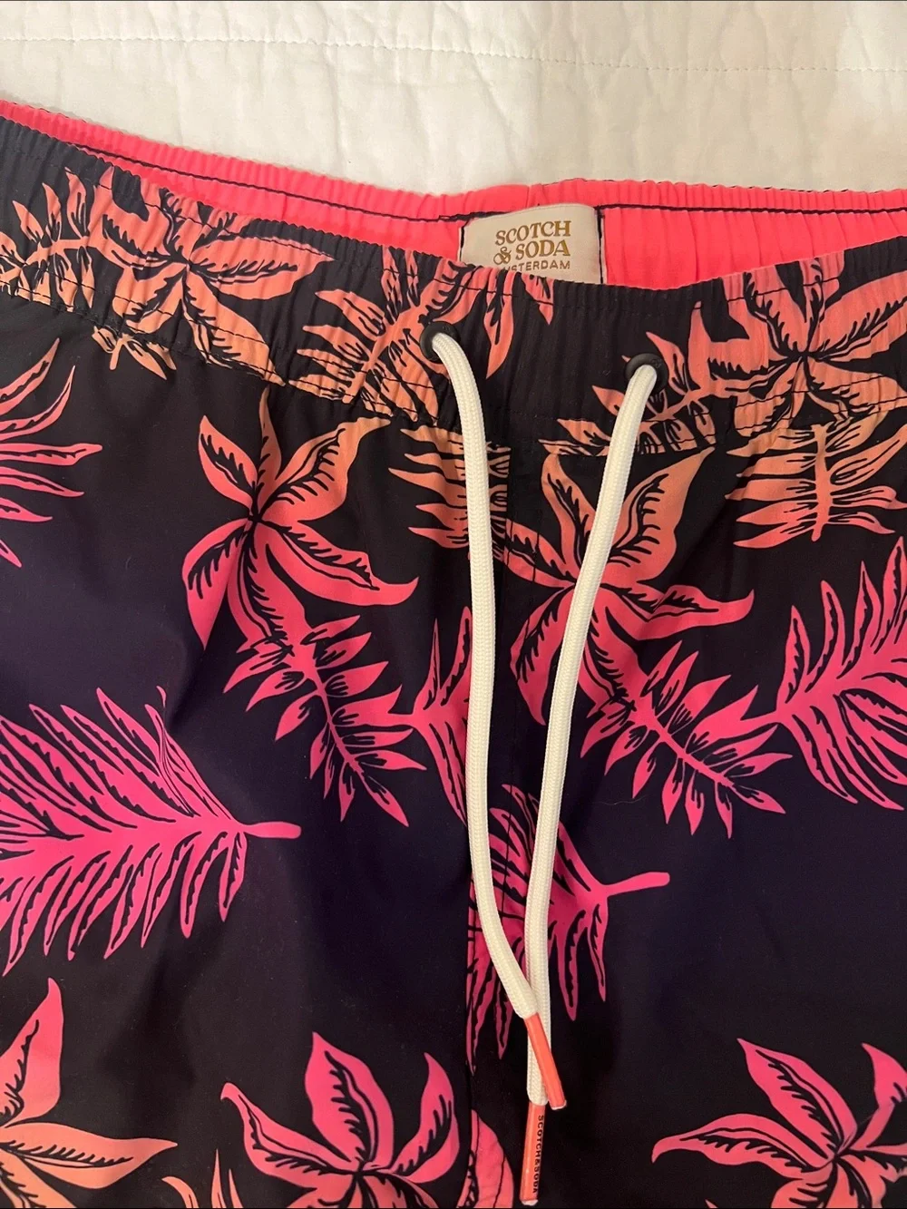 Scotch & Soda Men’s Swim Trunks M Floral
